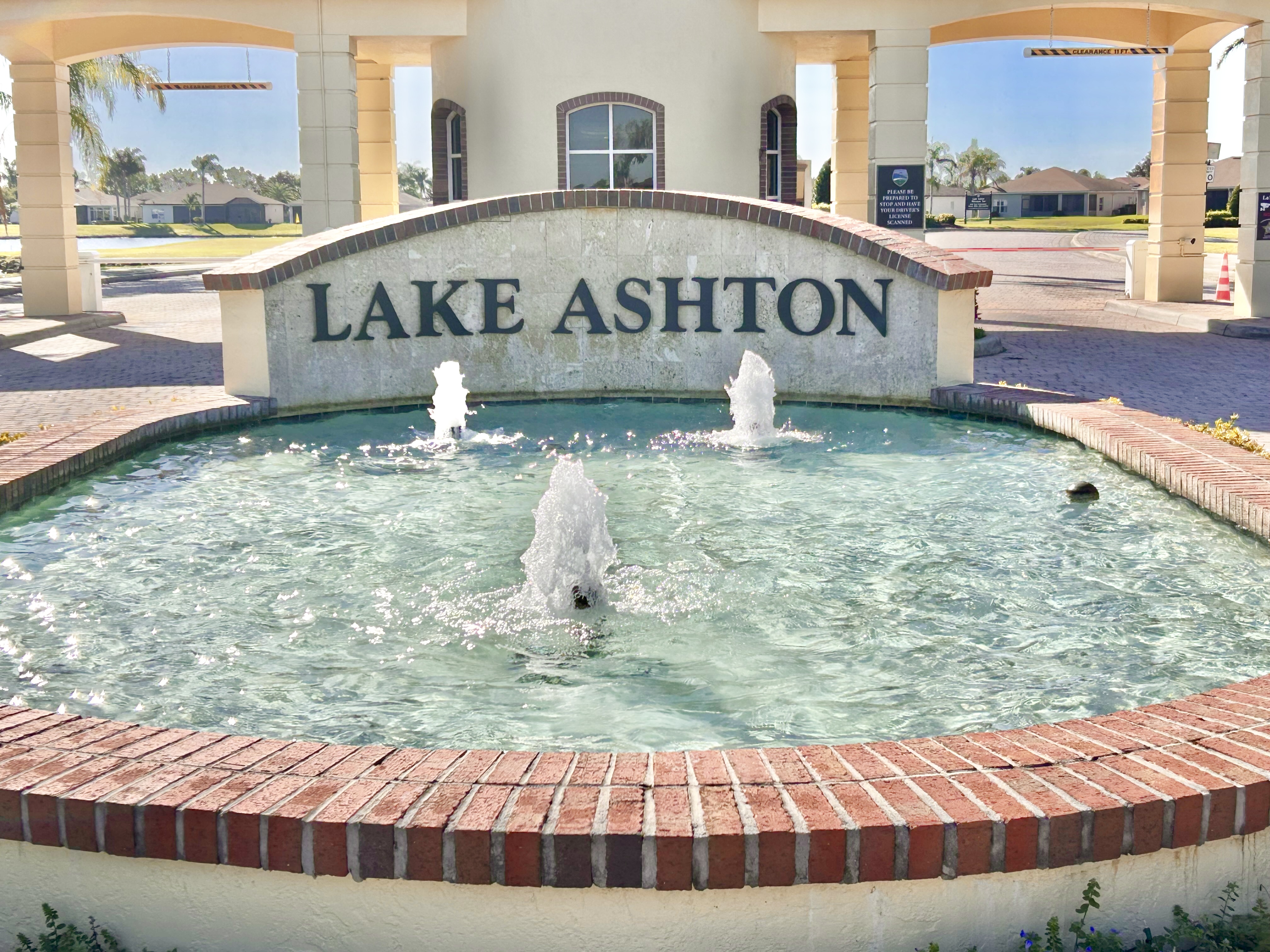 Weekly Community Focus! Welcome to Lake Ashton!